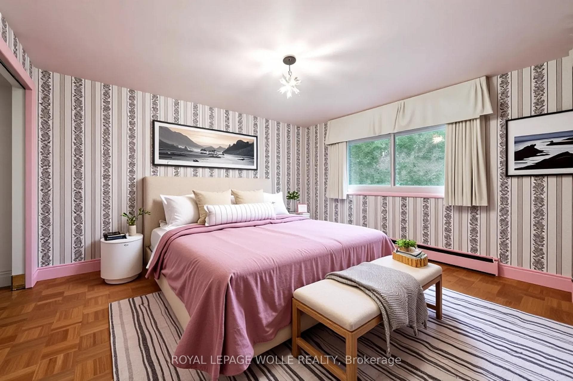 1 Marketa Crescent photo 27