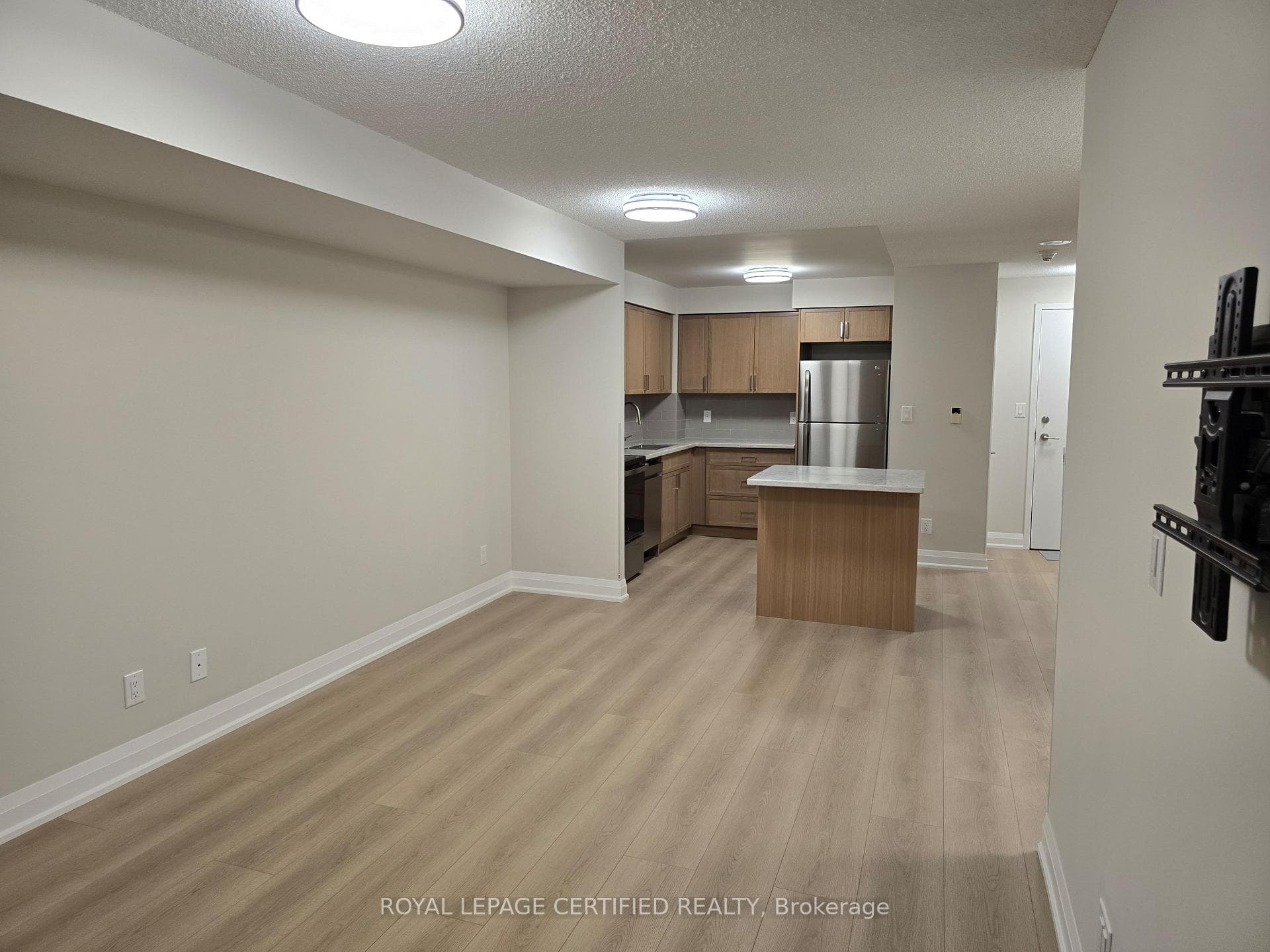 3880 Duke Of York Boulevard Unit 2103 photo 1