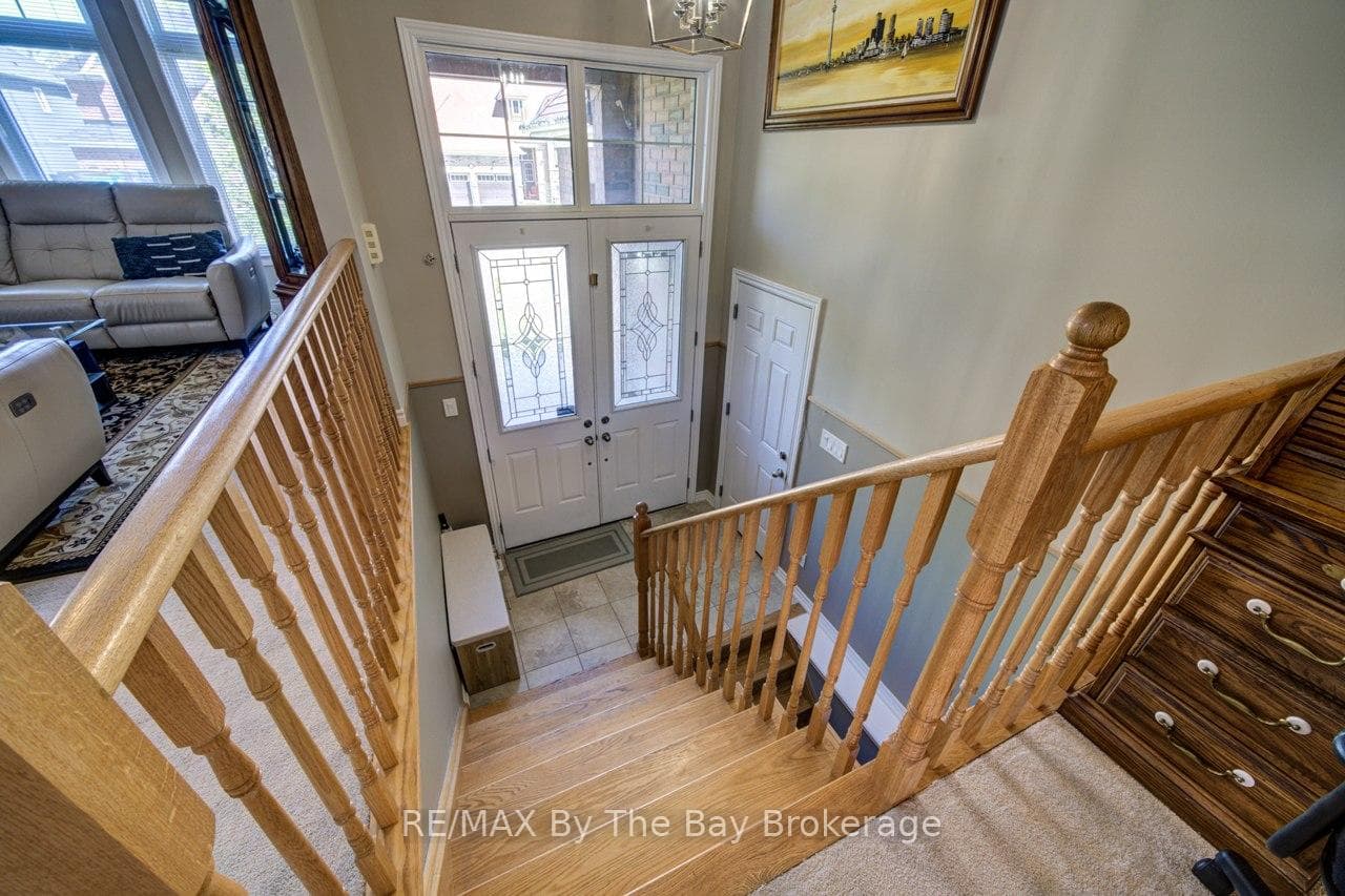 100 ALLEGRA Drive photo 5