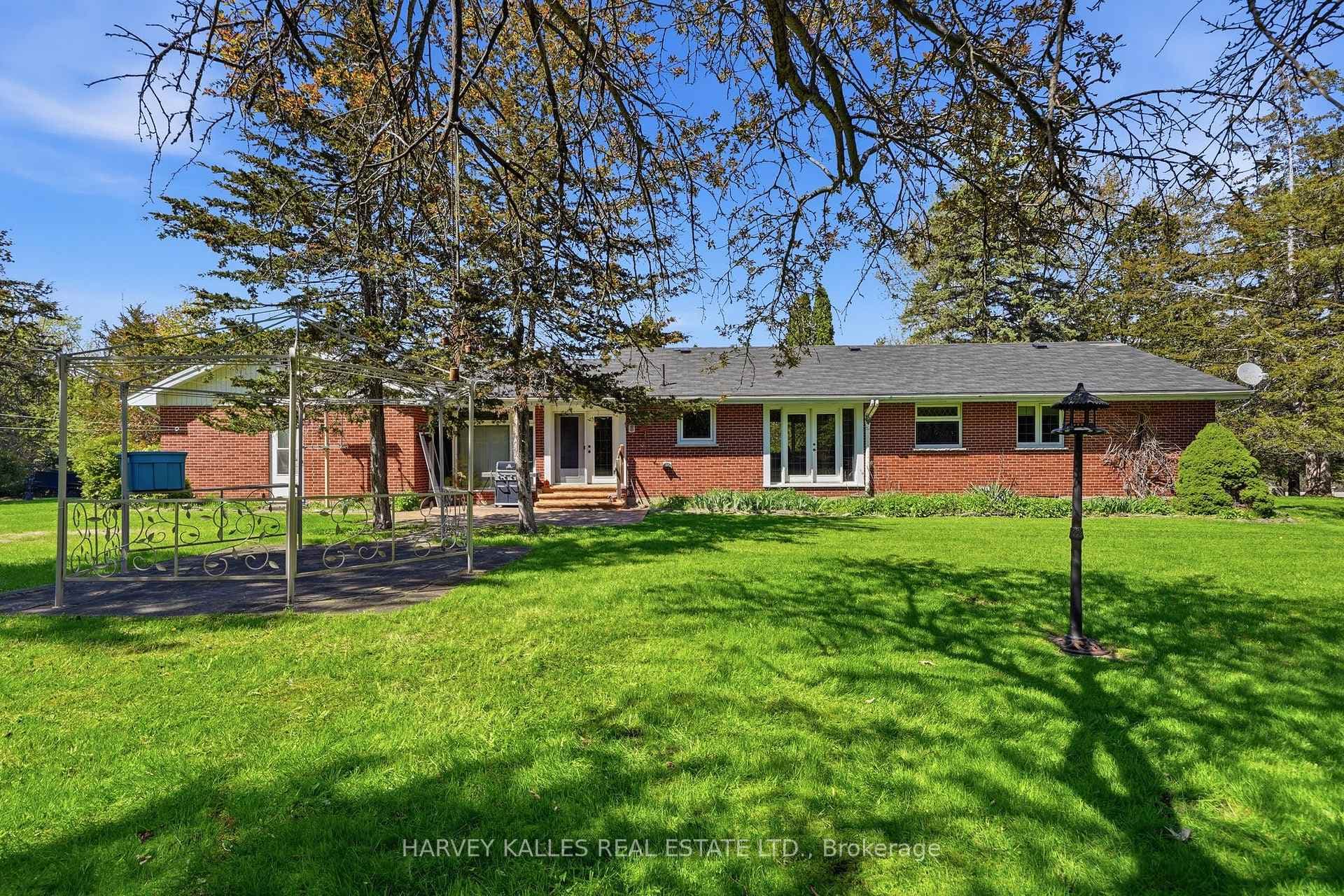 11653 Loyalist Parkway photo 37
