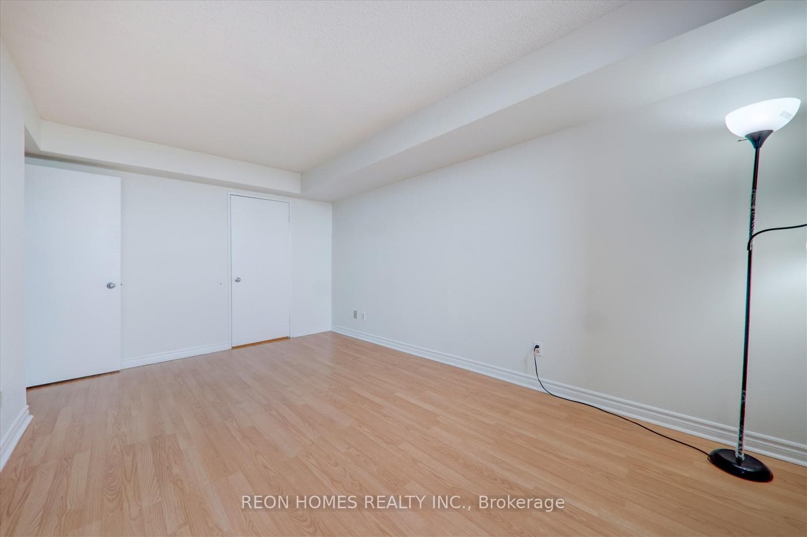 2466 Eglinton Avenue Unit 1610 photo 22