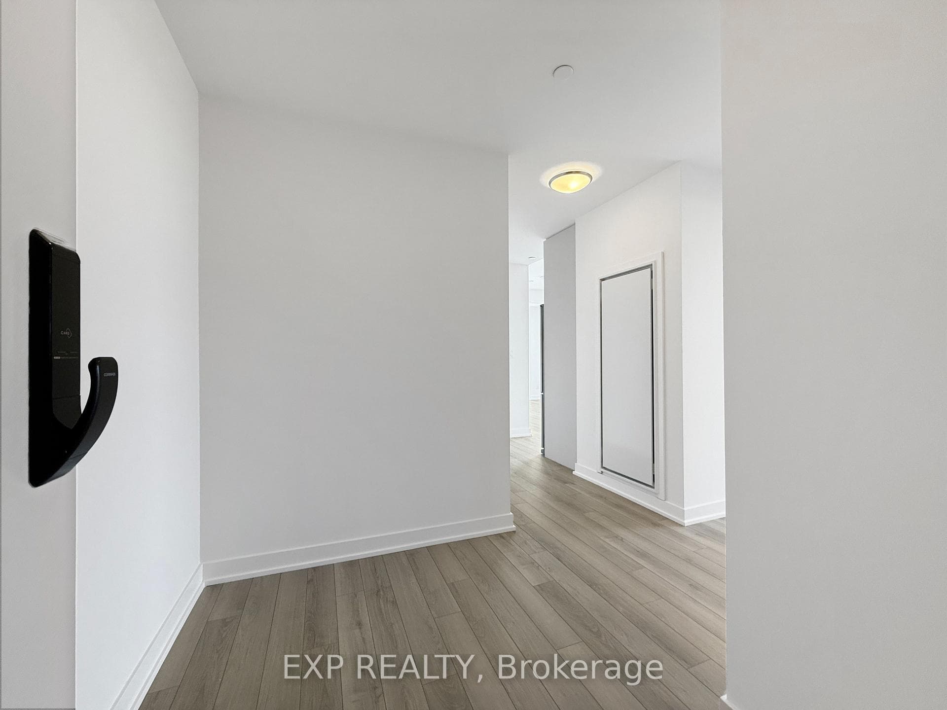 3079 Trafalgar Road Unit 1002 photo 7