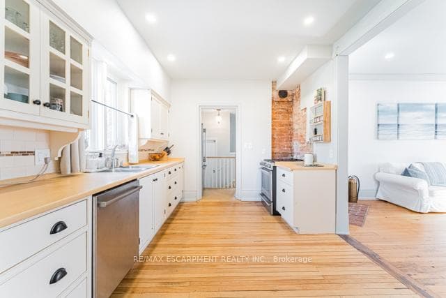 79 McMurray Street photo 14