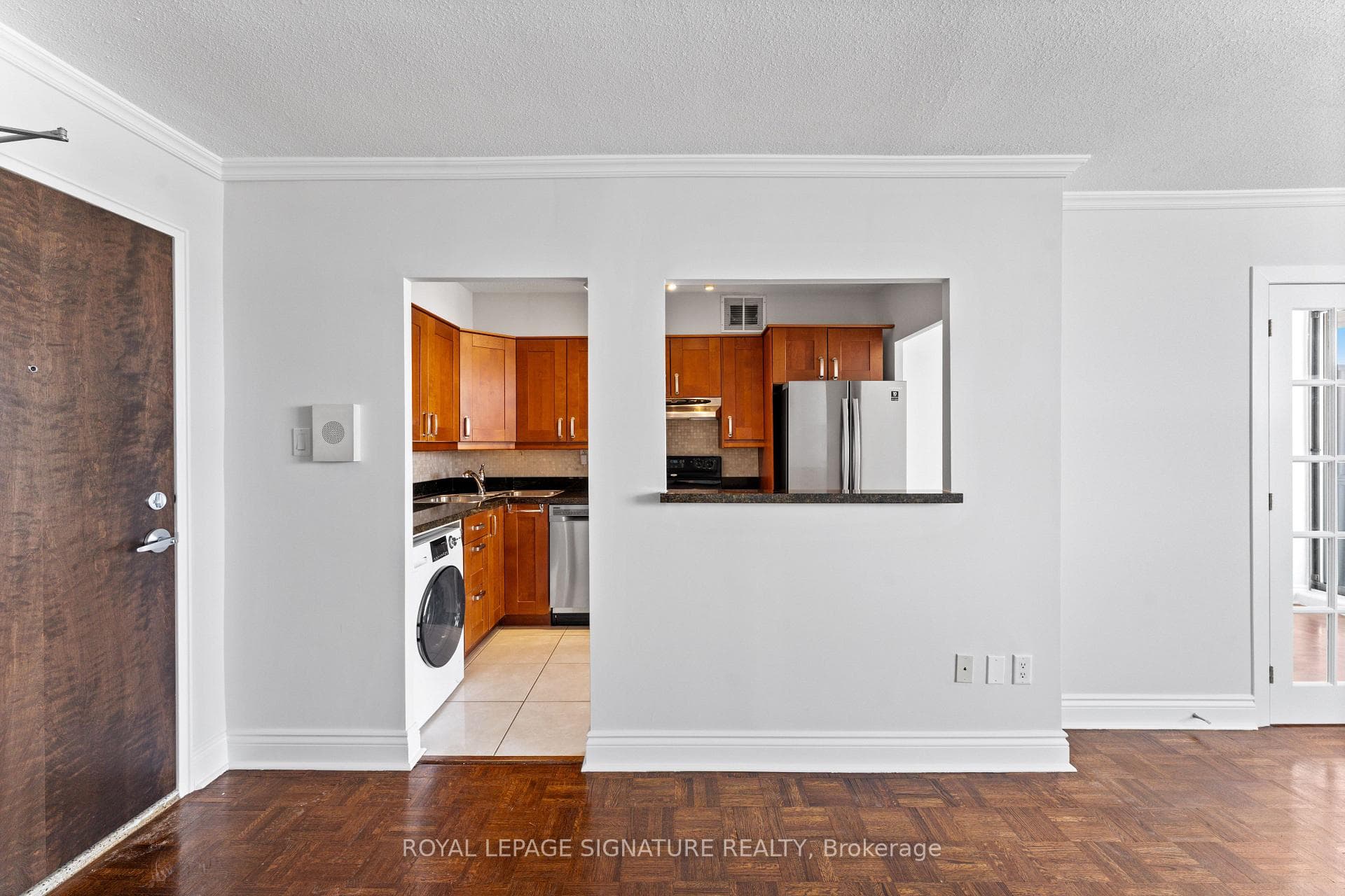 5949 Yonge Street Unit 802 photo 12