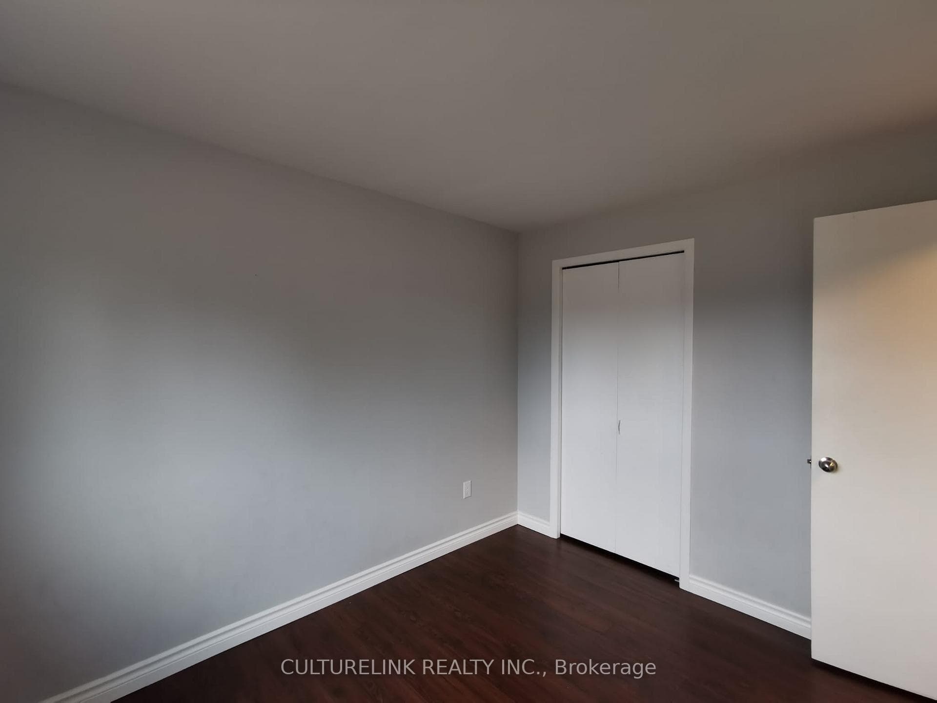 18 Westwater Drive photo 13