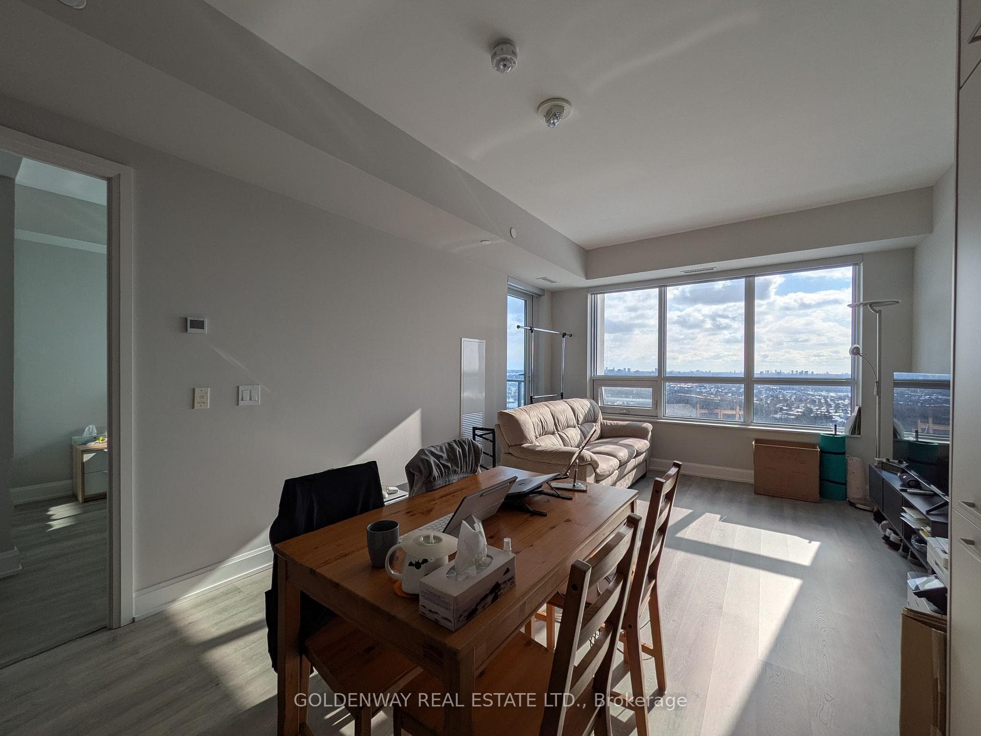 Living dining