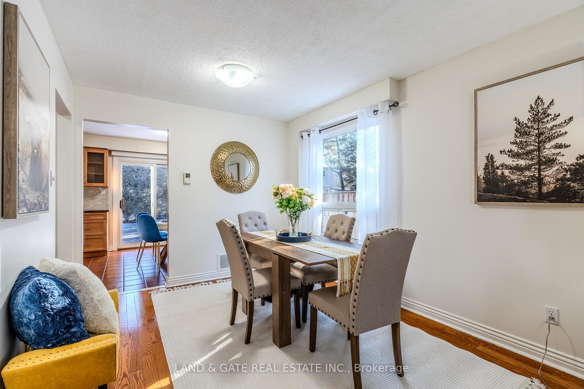 11 Golders Green Avenue photo 12