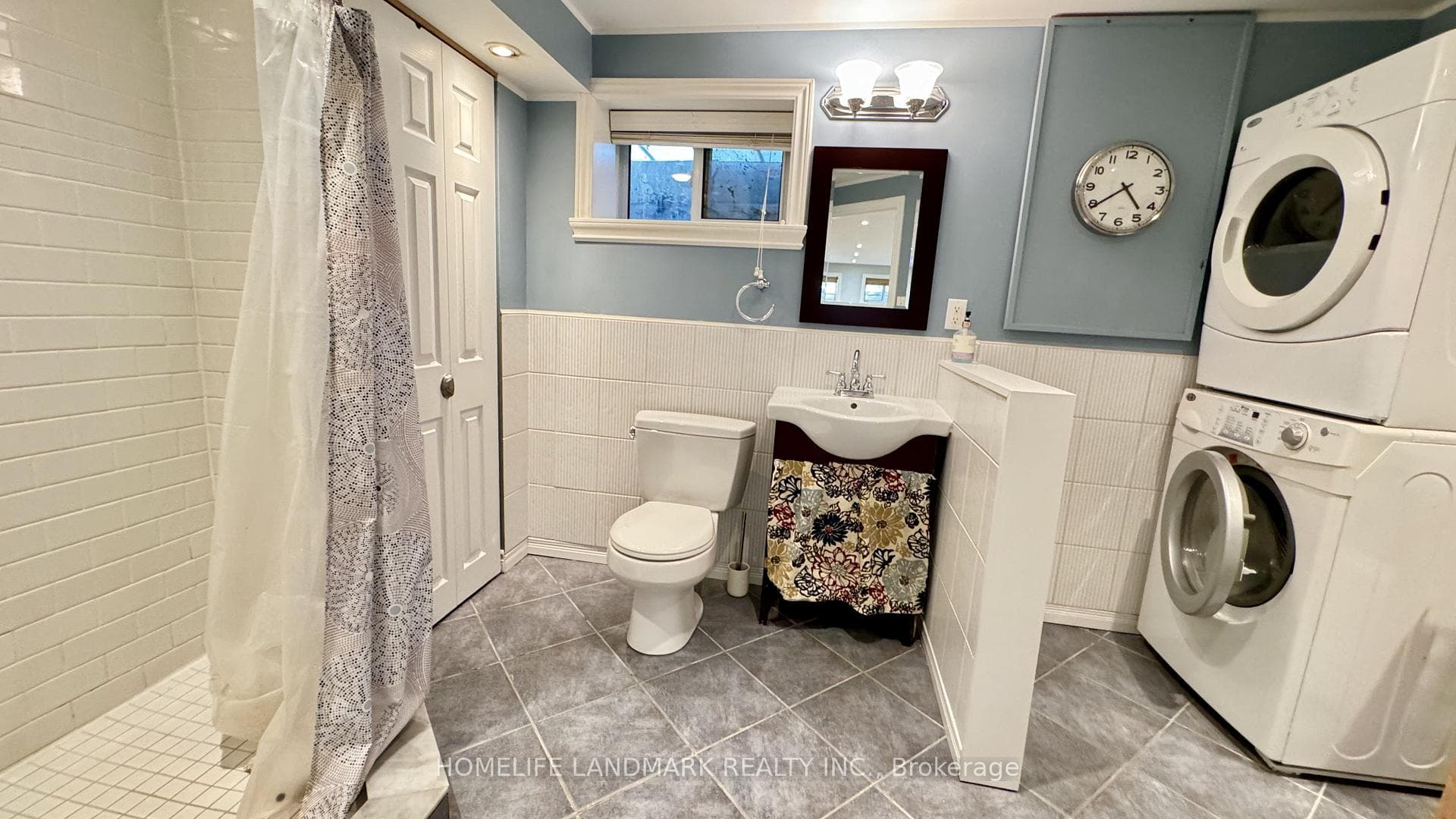 7 Talisman Crescent photo 17