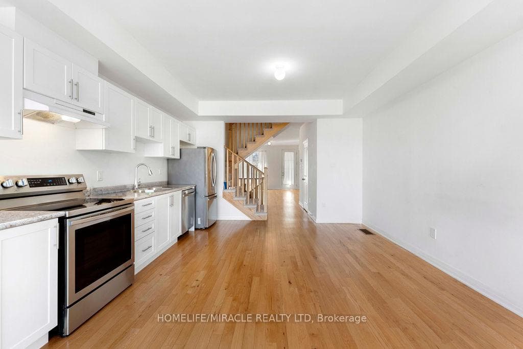1431 Green Road photo 12