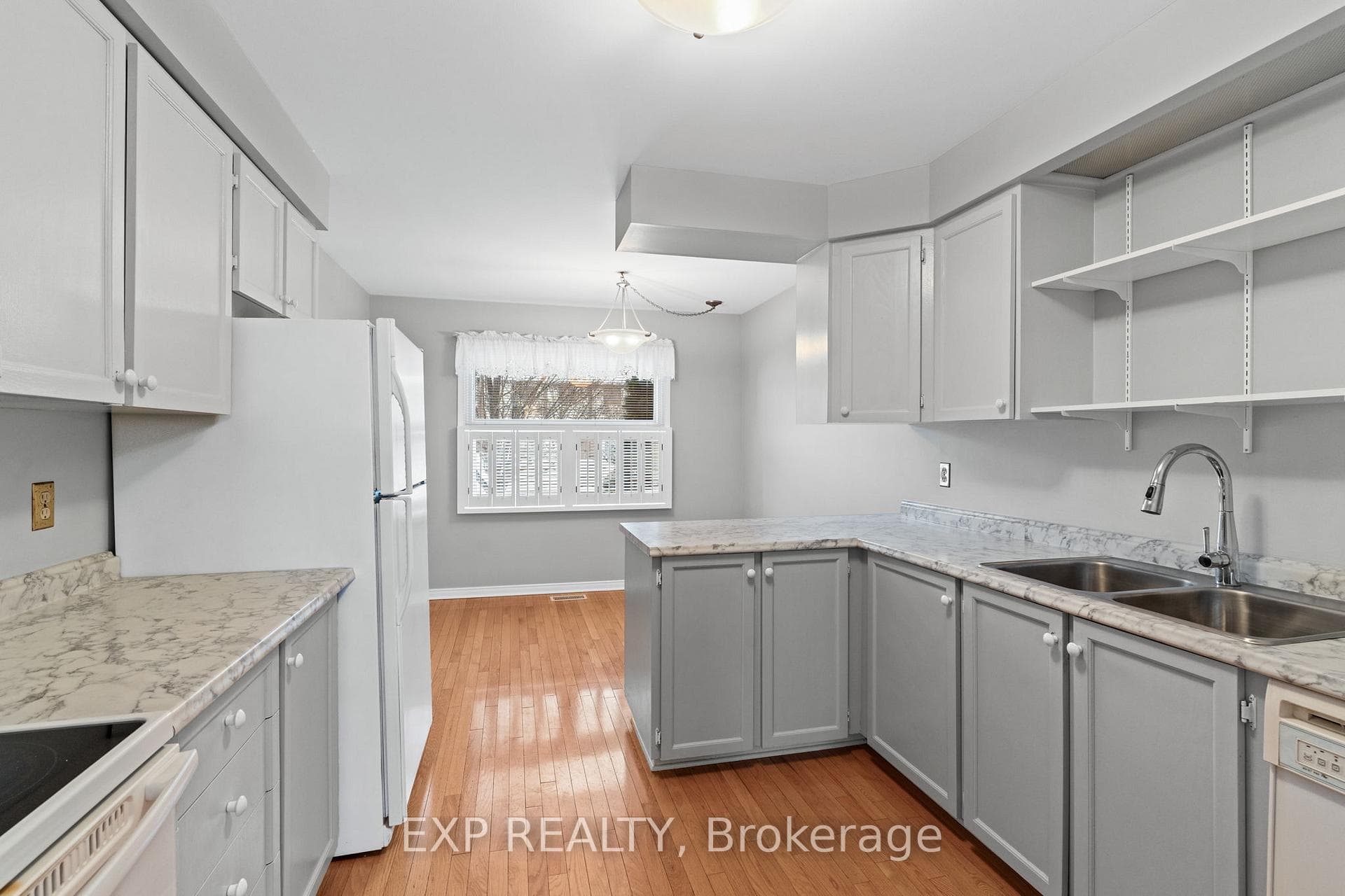 9 Fieldgate Drive photo 14
