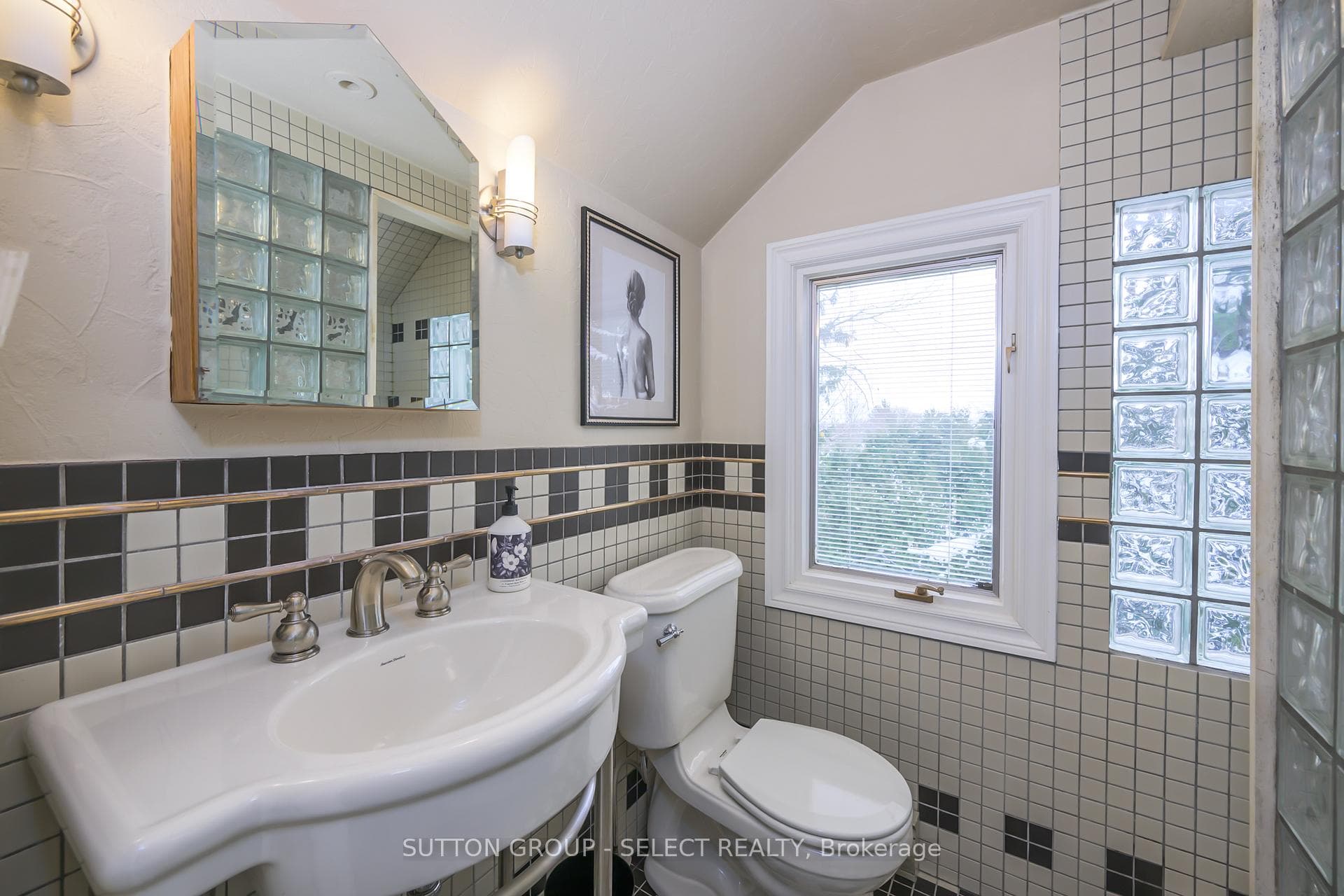 404 Wortley Road photo 36