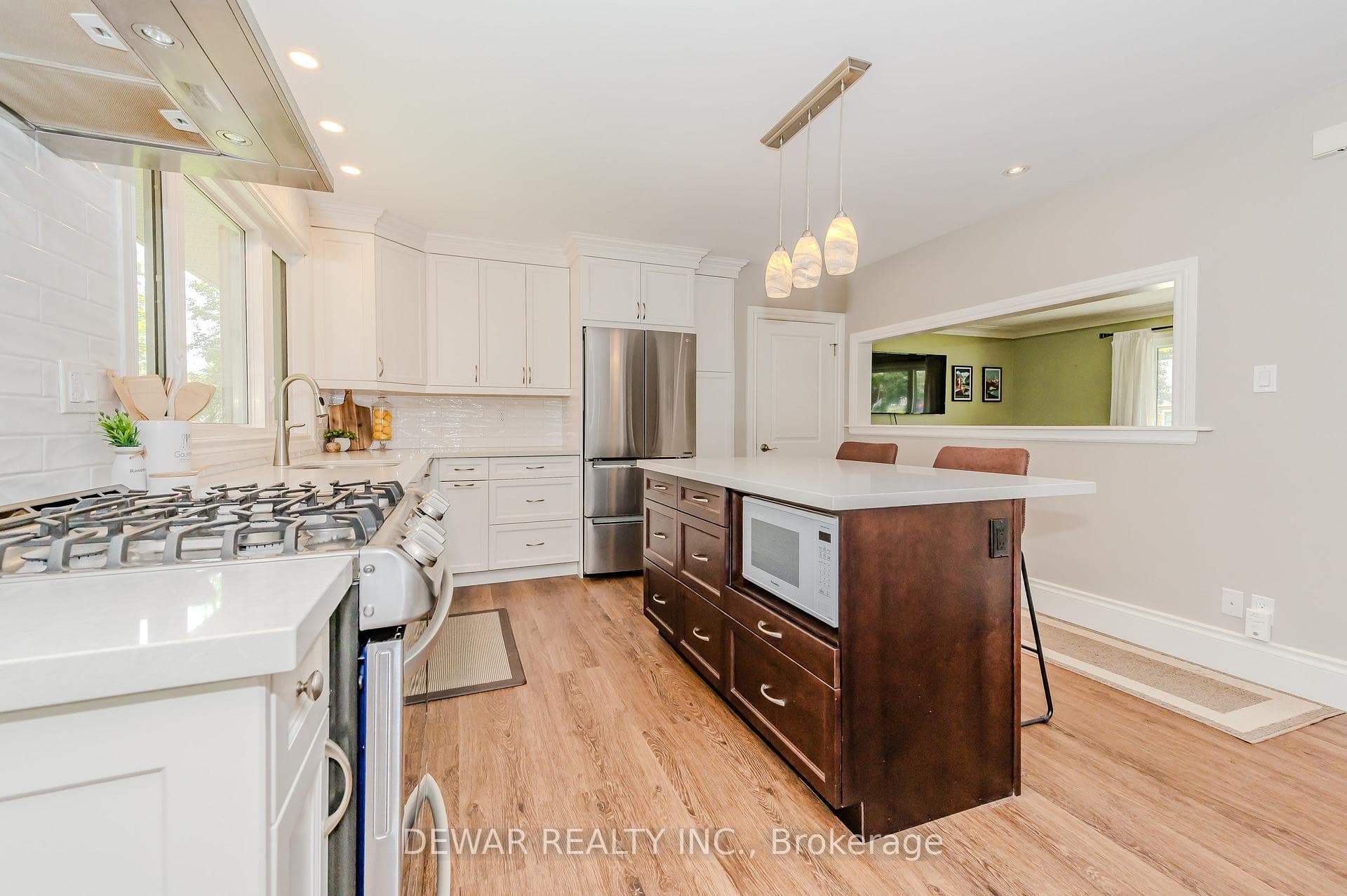 13 Christopher Drive photo 12