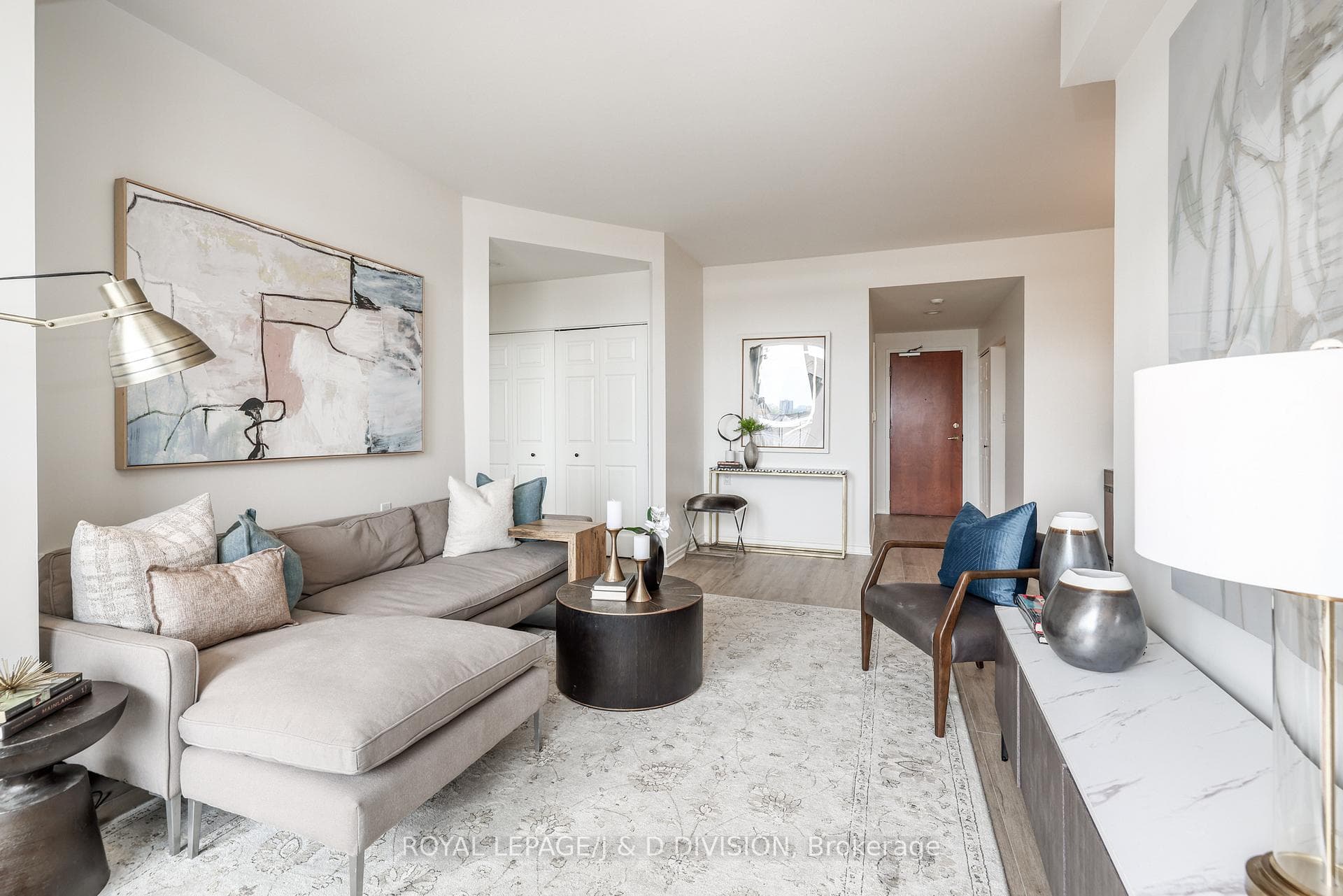 1750 Bayview Avenue Unit 302 photo 4