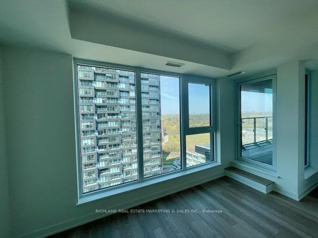 5 Quarrington Lane Unit 2102 photo 6