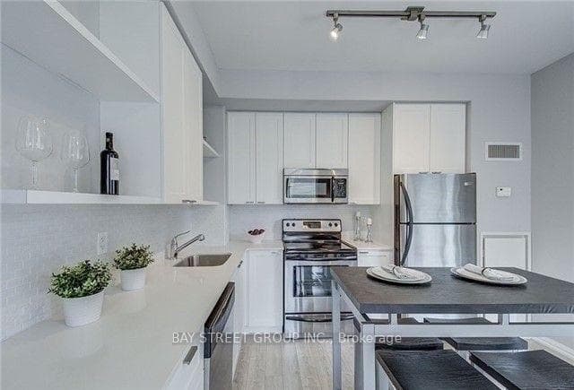 35 Hayden Street Unit 618 photo 9