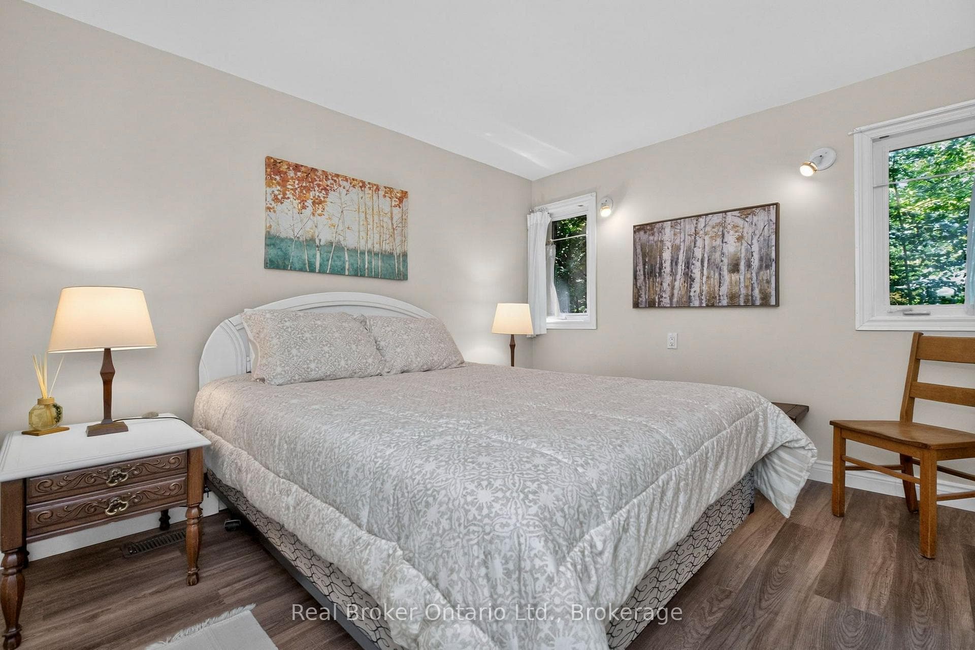 2141 Champlain Road photo 11