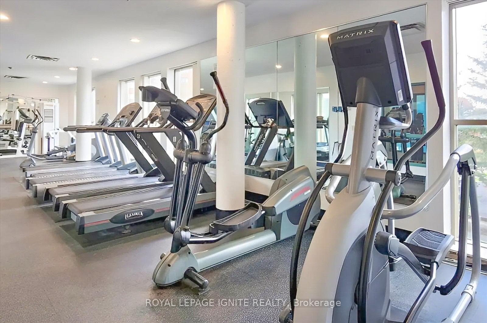 2466 Eglinton Avenue Unit 712 photo 23