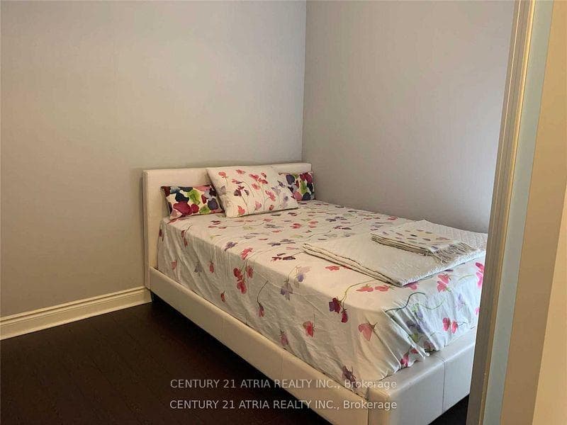 28 Ted Rogers Way Unit 2605 photo 8
