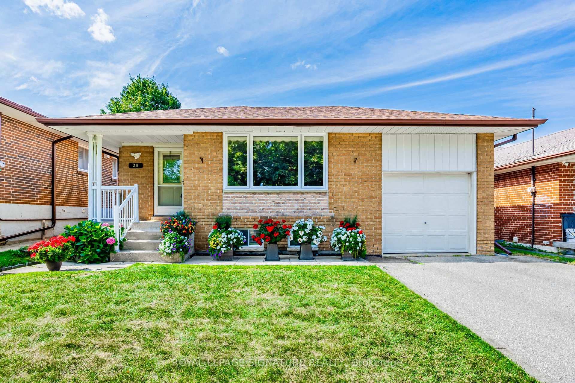 28 Sedgemount Drive photo 1