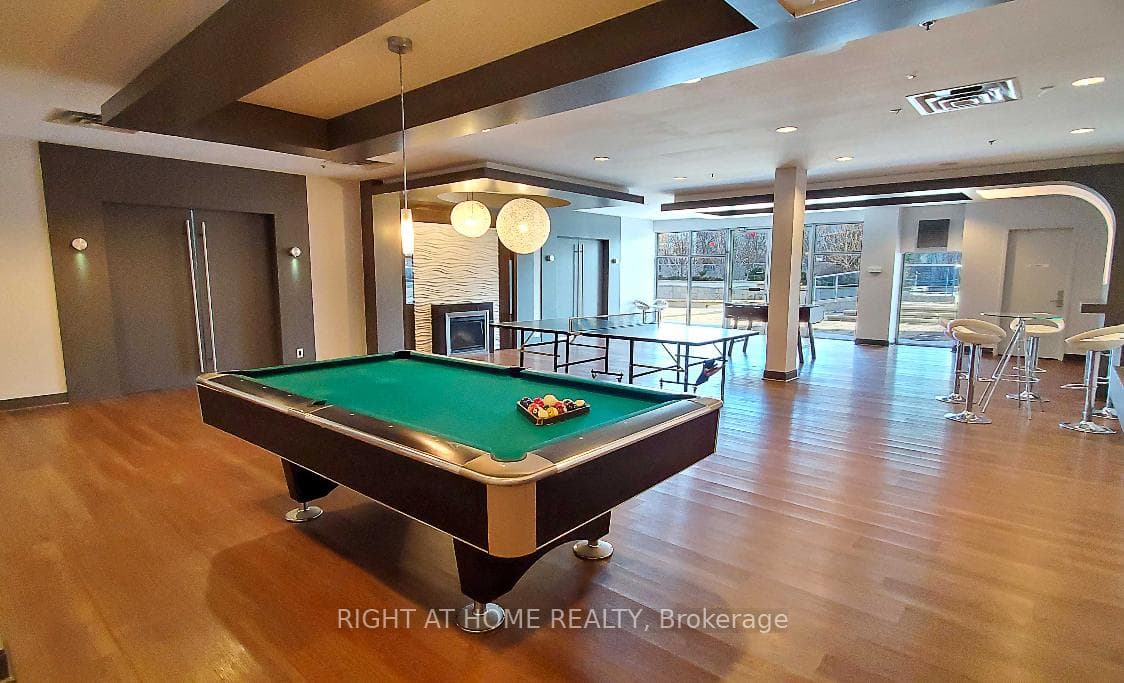 50 Absolute Avenue Unit 2405 photo 31