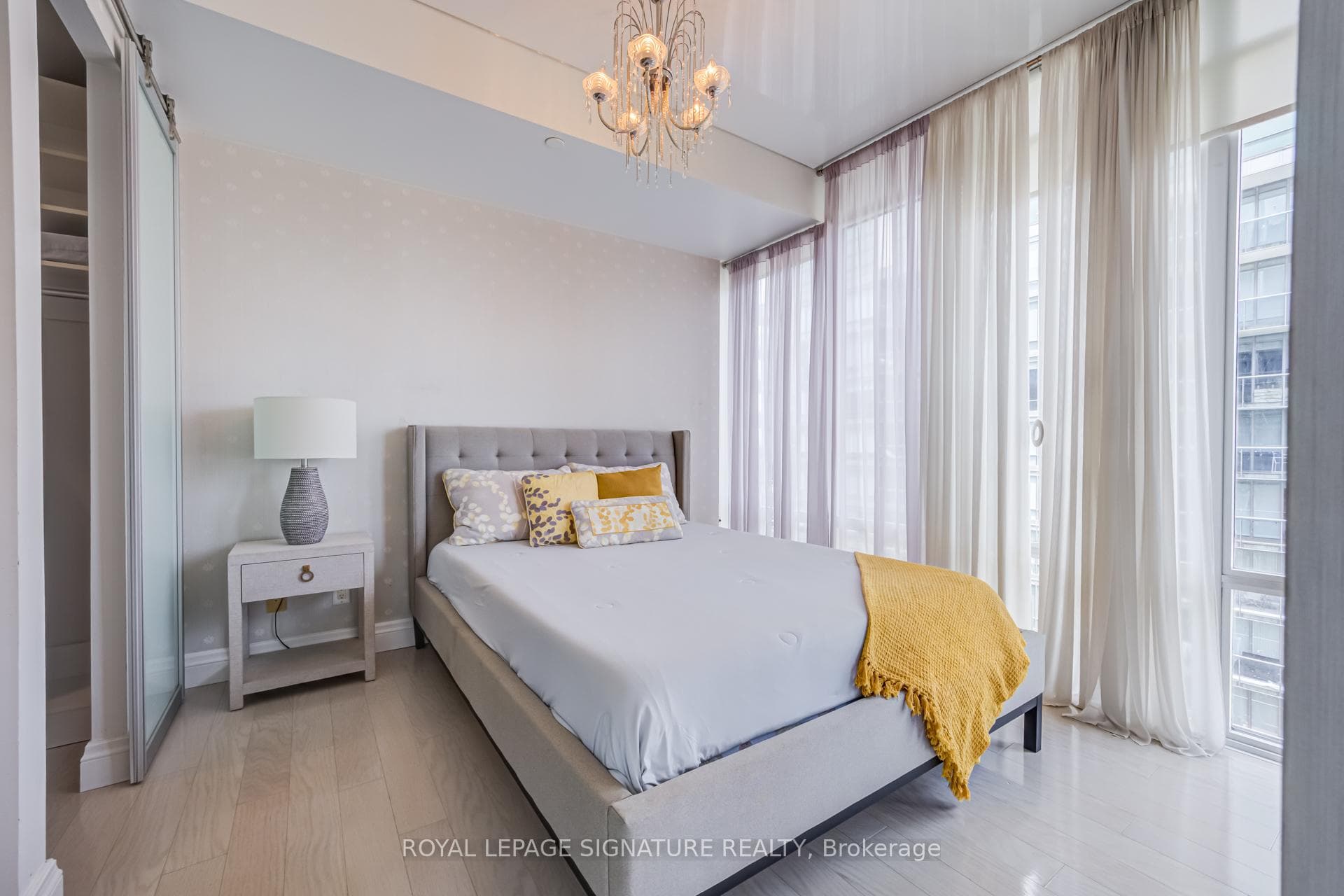 88 Park Lawn Road Unit 2808 photo 25