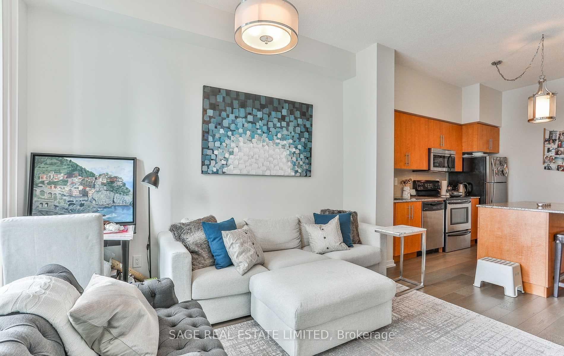 55 Bremner Boulevard Unit 2808 photo 4