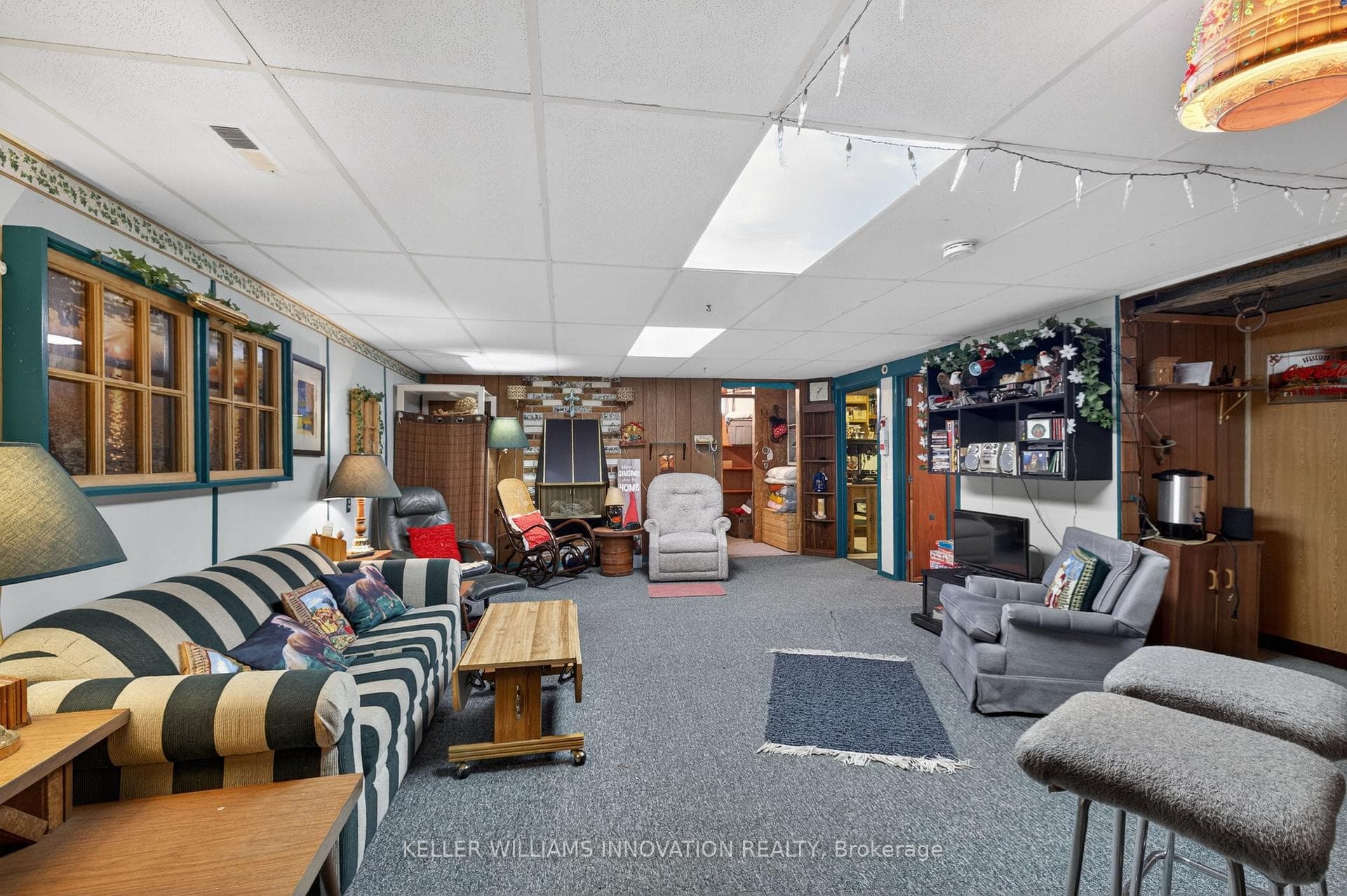 65 Algoma Drive photo 24