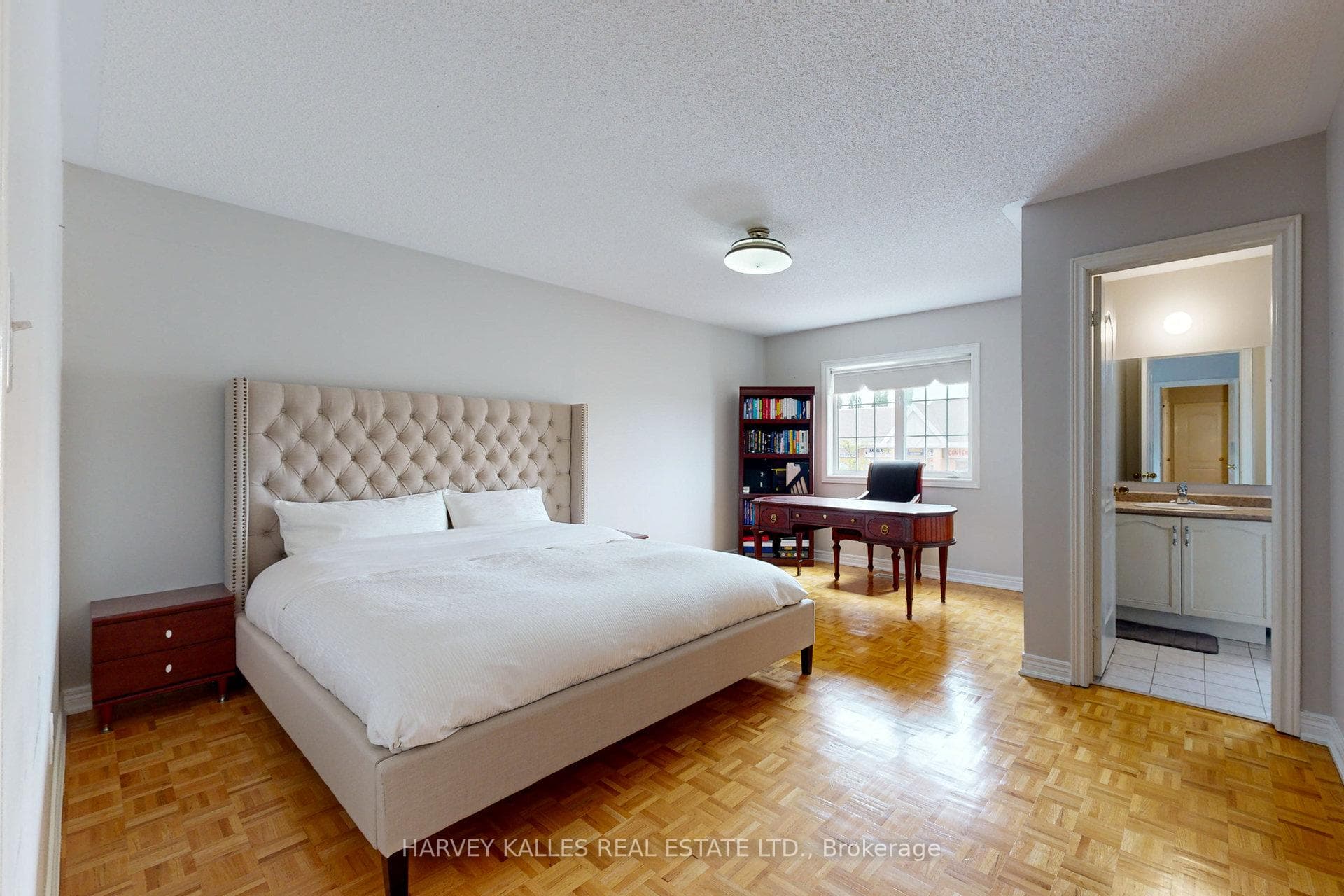 9 Agostino Crescent photo 19
