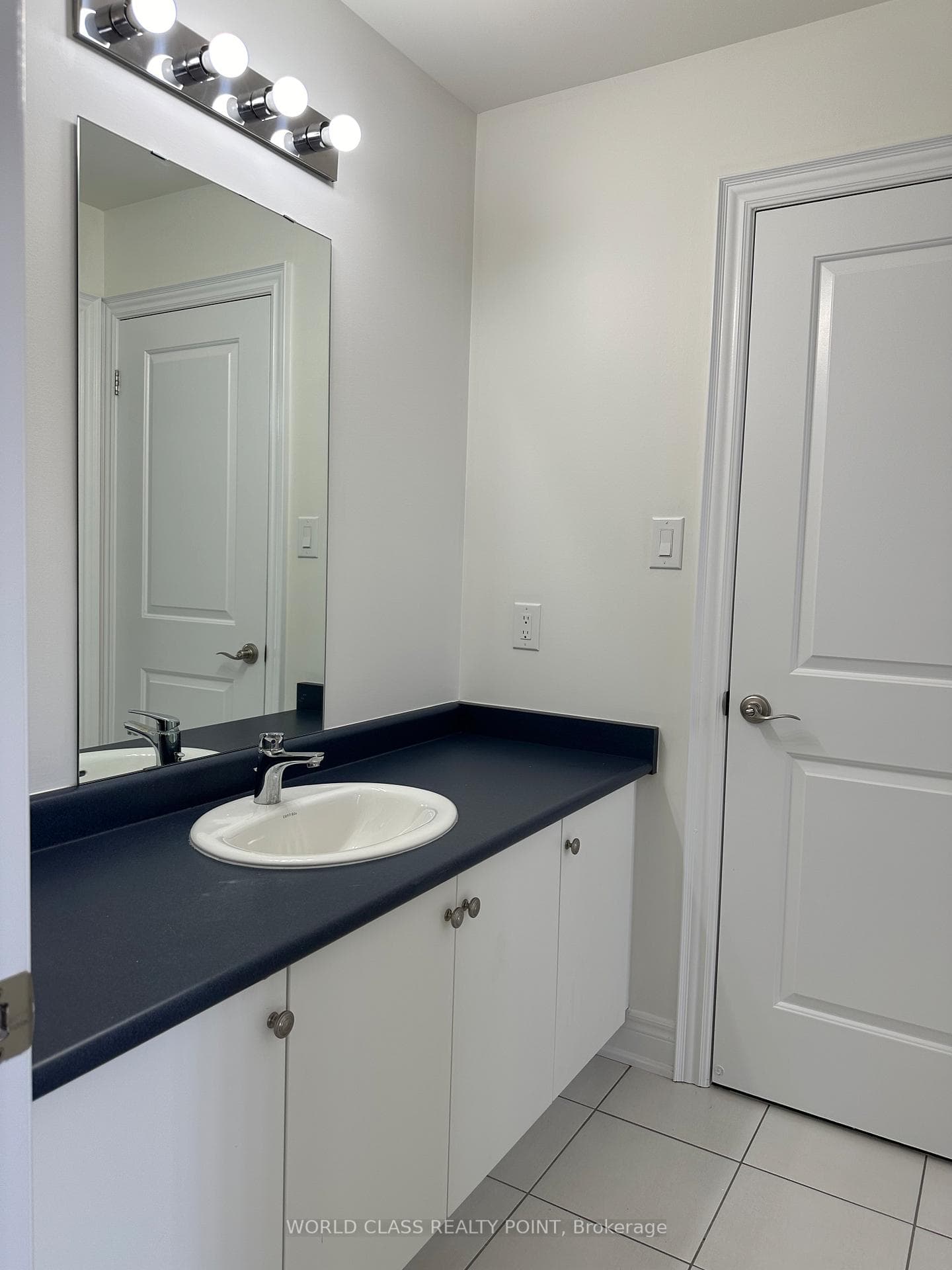 9 Lyle Way photo 15