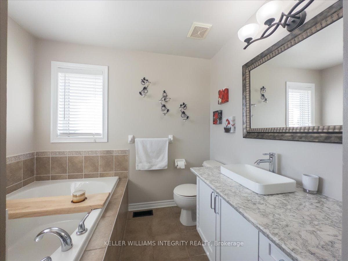 896 Gosnell Terrace photo 29