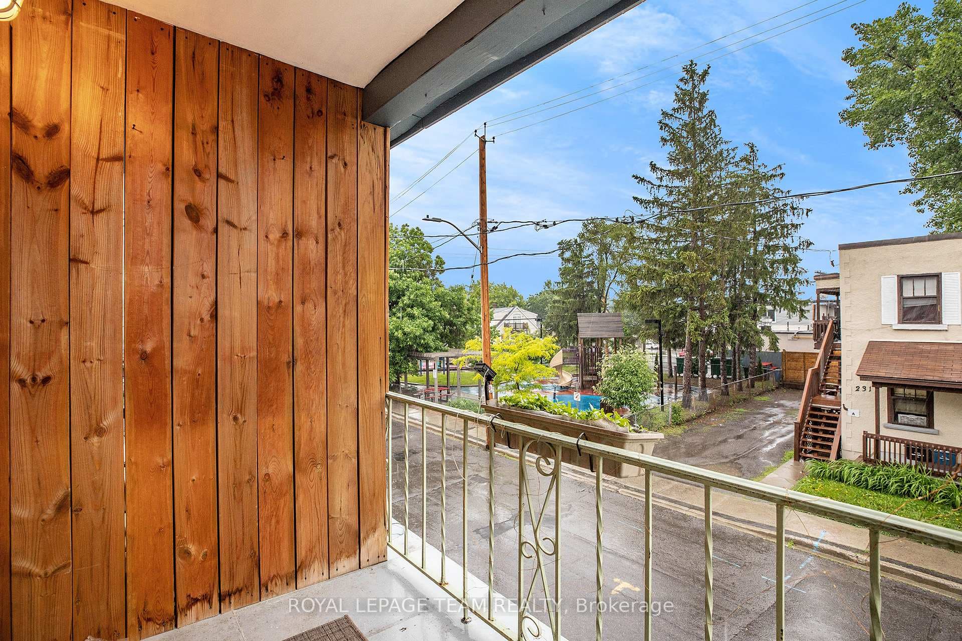 236 Emond Street photo 16