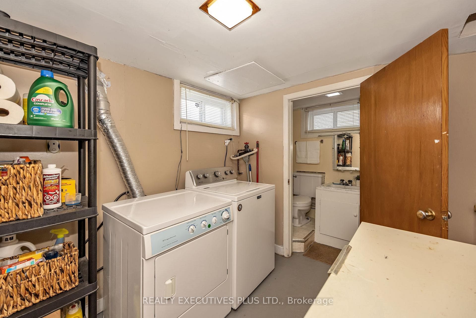 605 Water Street photo 26