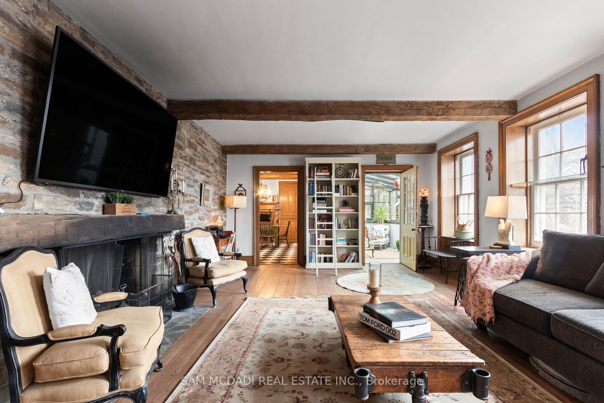 85 Yorkleigh Avenue photo 9
