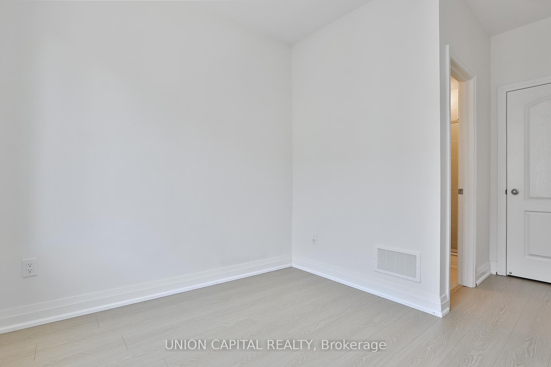46 William Saville Street photo 15