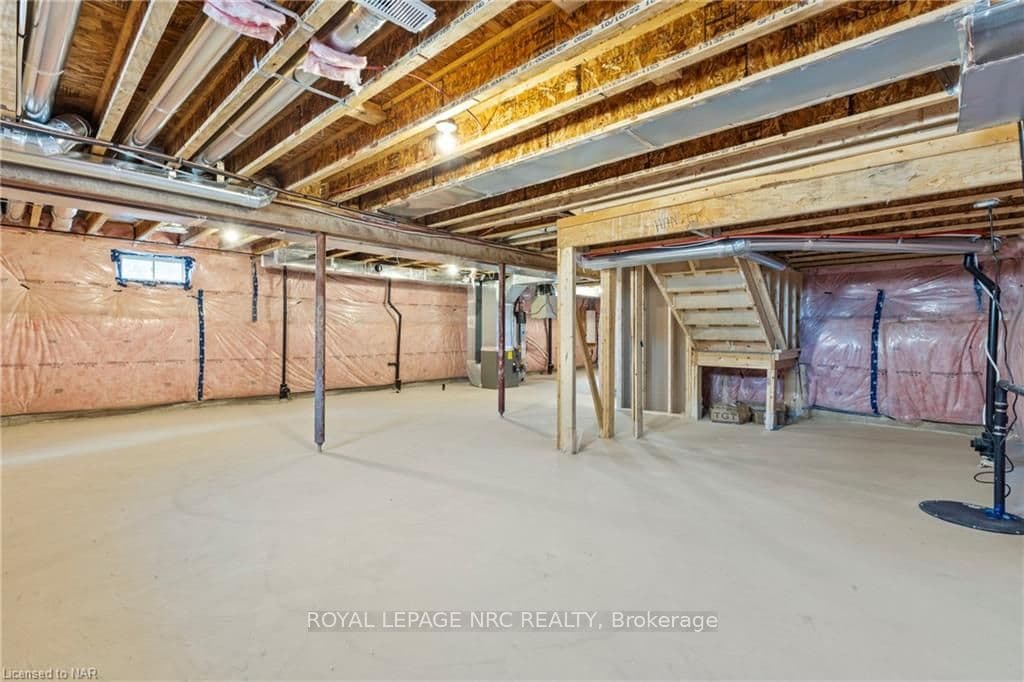 78 EASTBRIDGE Avenue photo 32