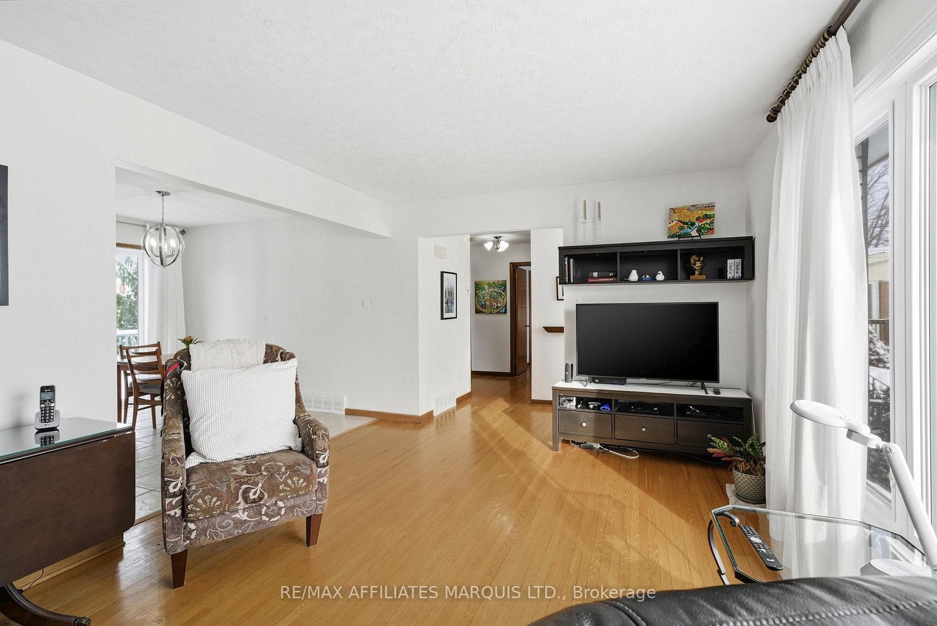 1340 Marc Street photo 6