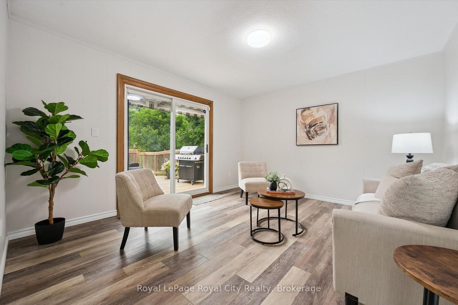 30 Westminster Avenue photo 19