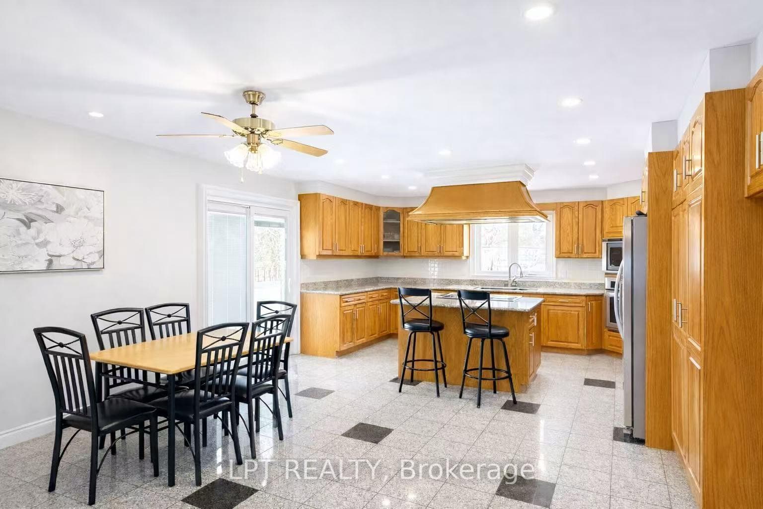 5575 Halls Road photo 3