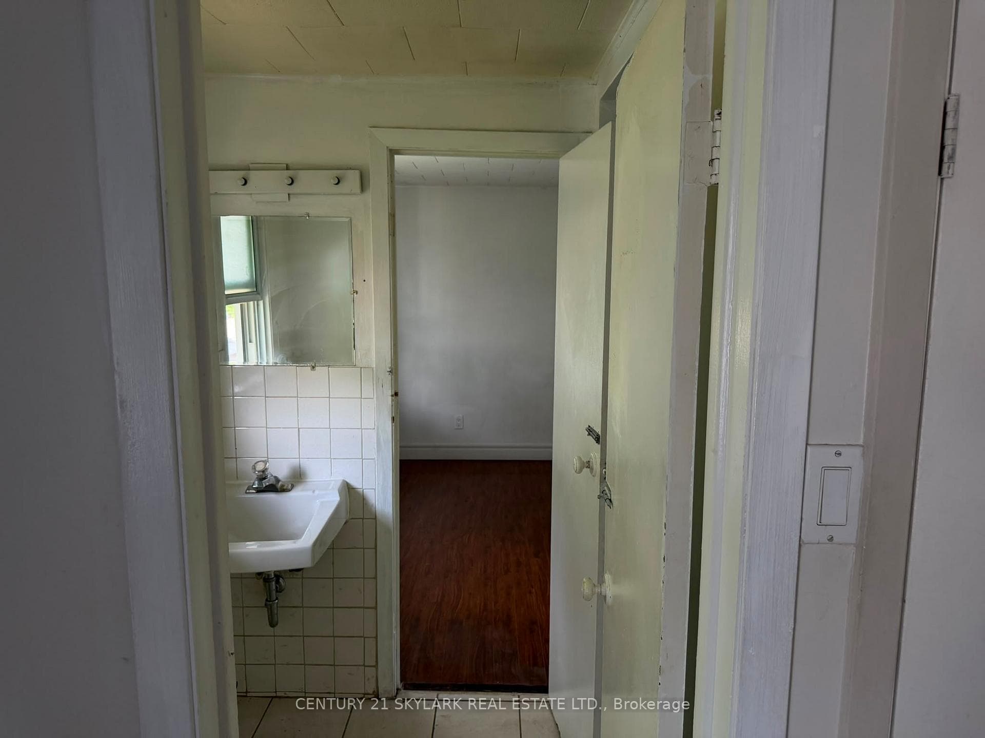 35 Cumberland Drive photo 8