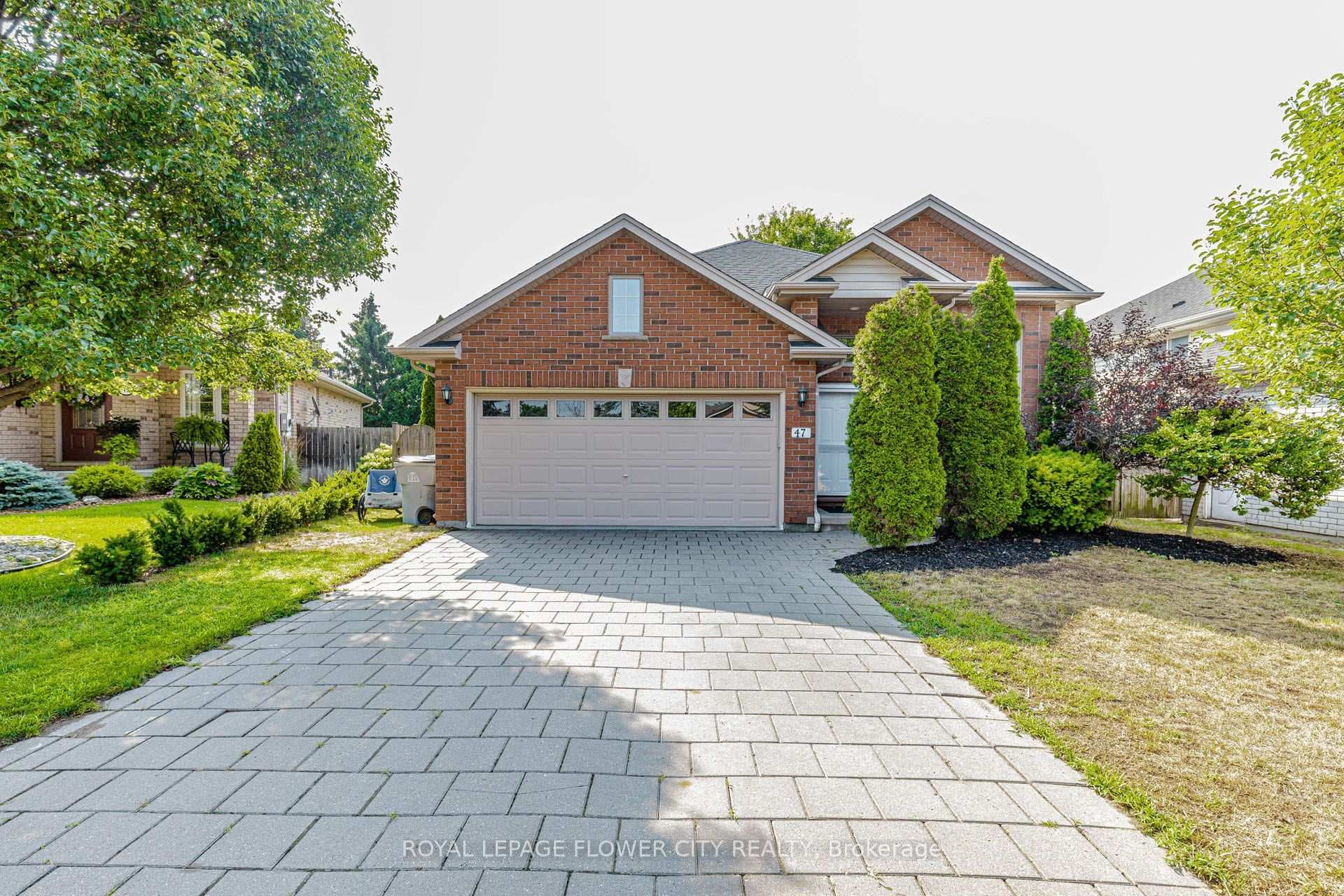 47 QUEENSWAY Drive photo 6