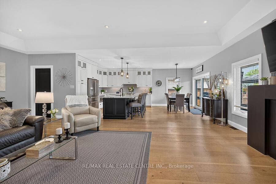 42 Bluenose Drive photo 8