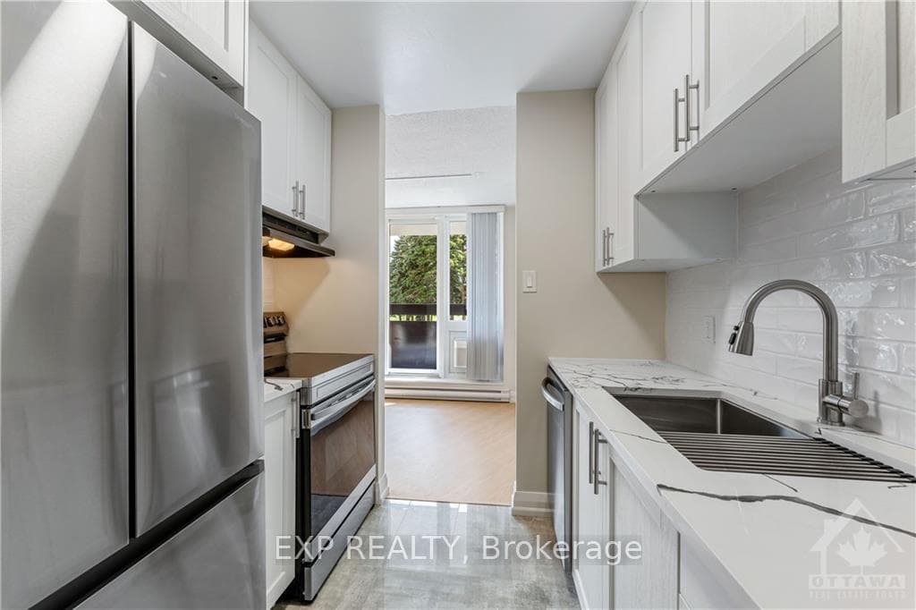 2000 JASMINE Crescent Unit 213 photo 8