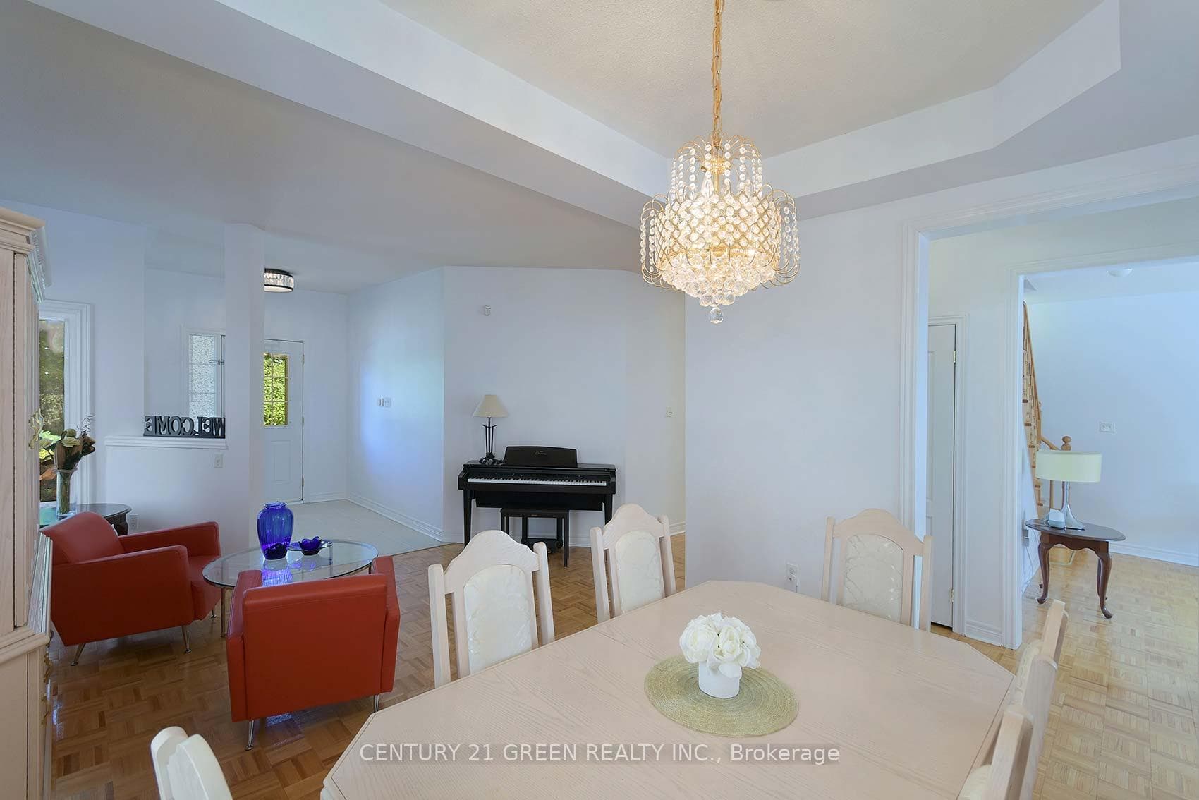 8 Lampman Drive photo 11