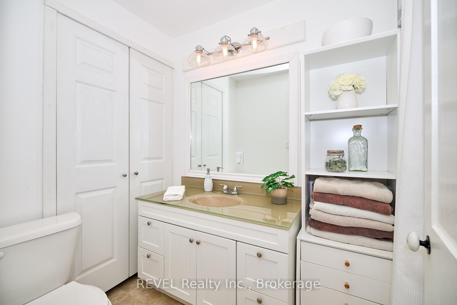 1819 Balfour Street photo 19