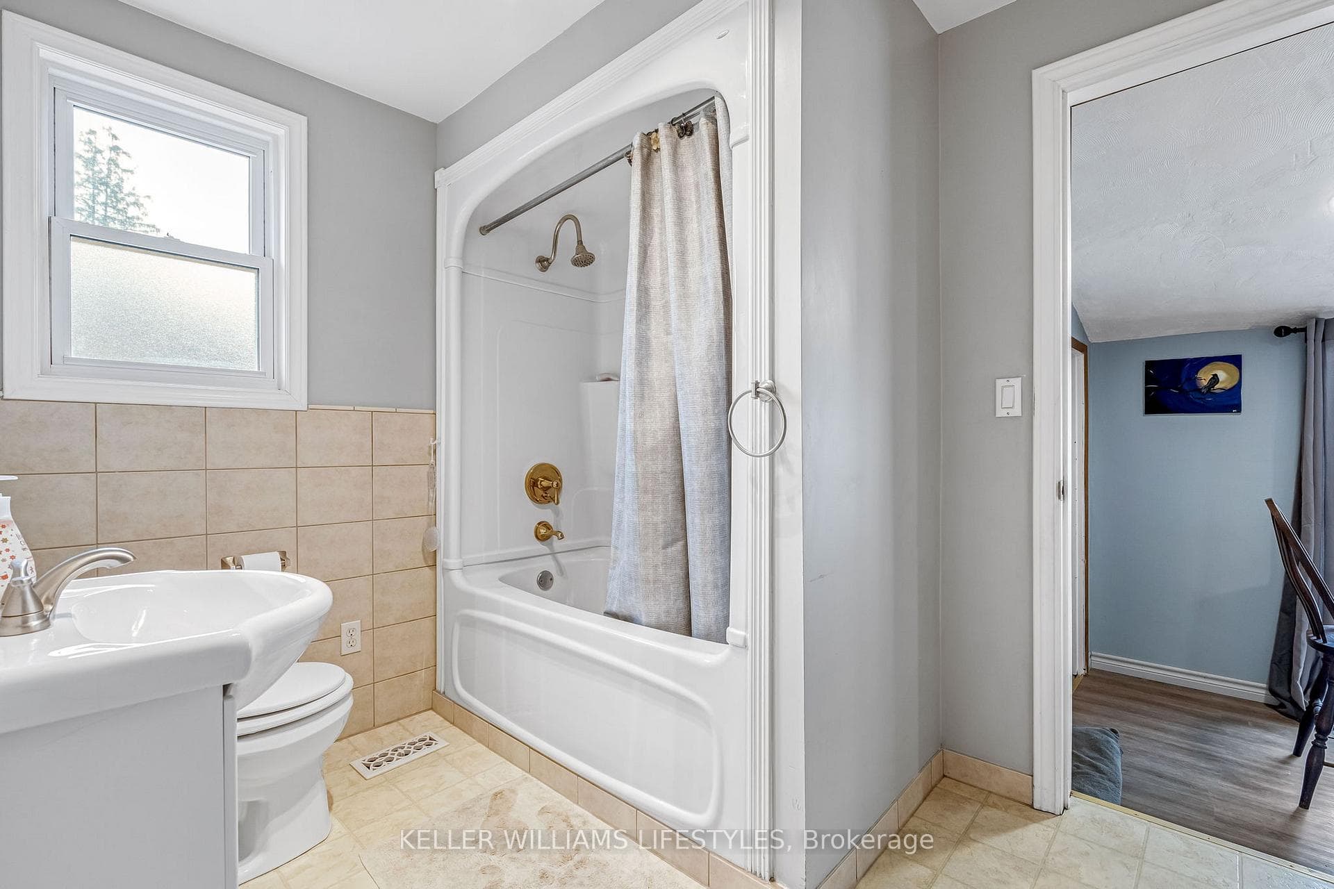 15 CAVERLY Road photo 21