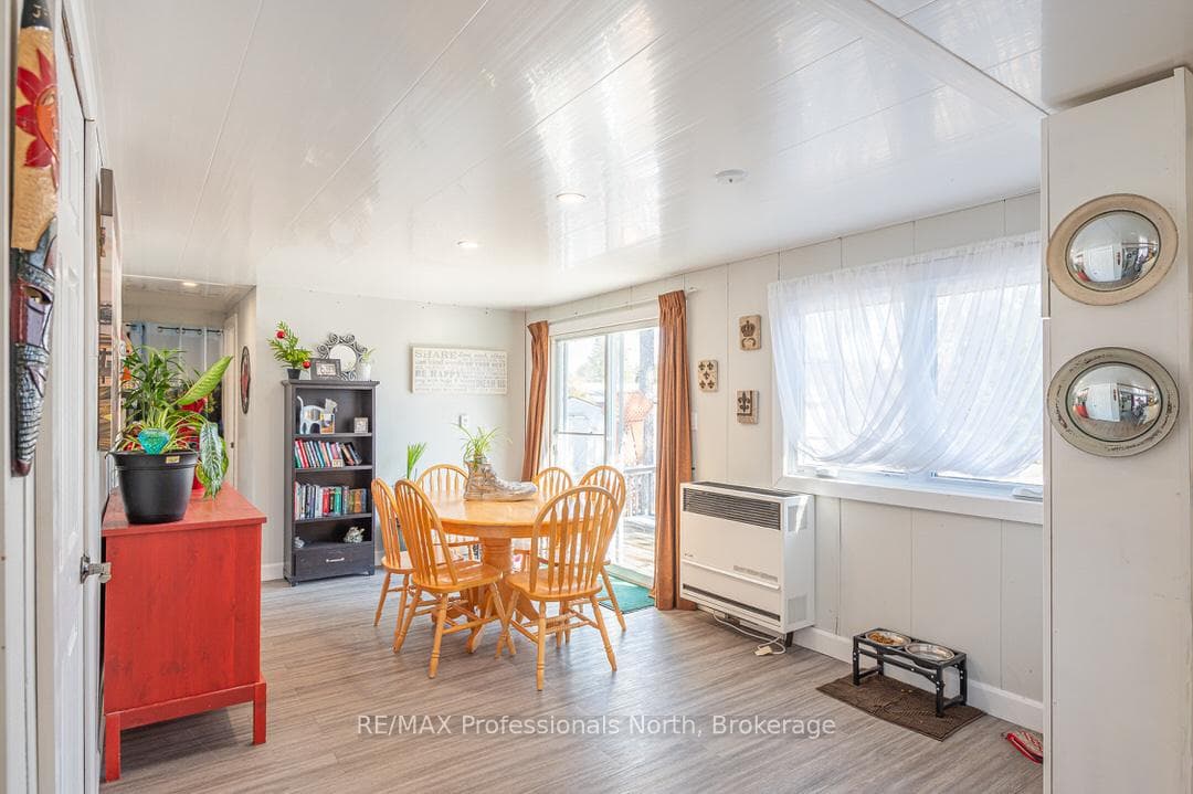 1024 Fifth Lane photo 12
