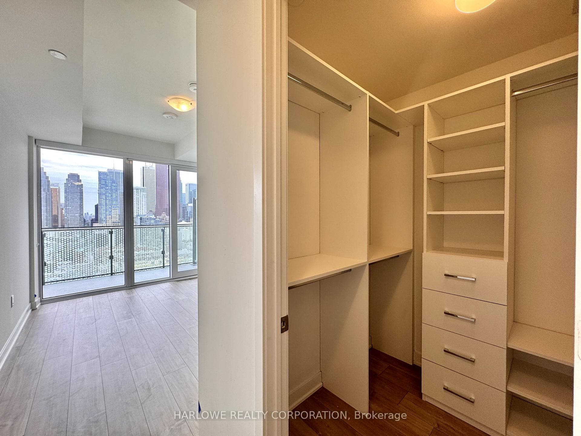 135 Lower Sherbourne Street Unit LPH2929 photo 10