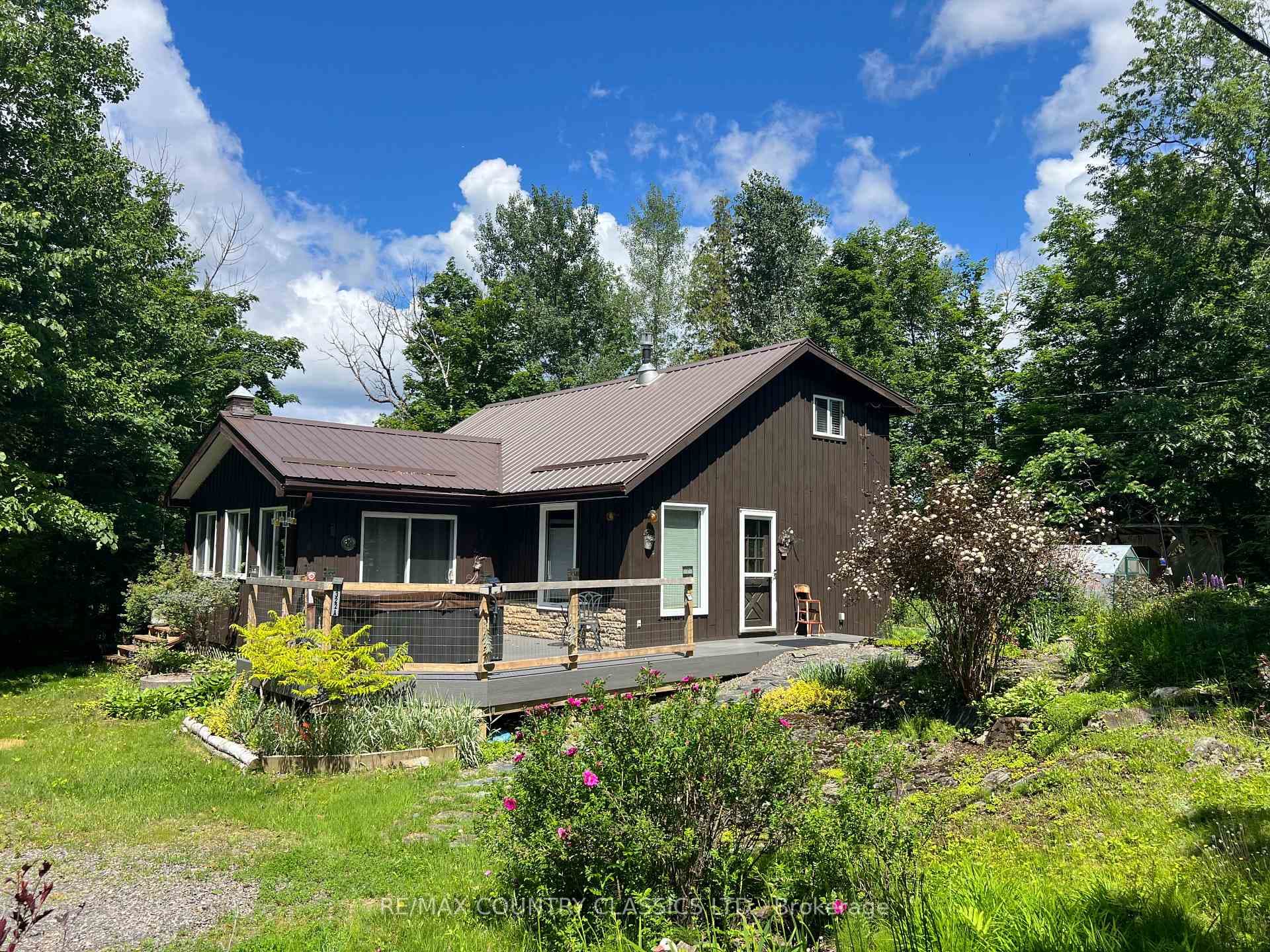 1322A Weslemkoon Lake Road photo 2