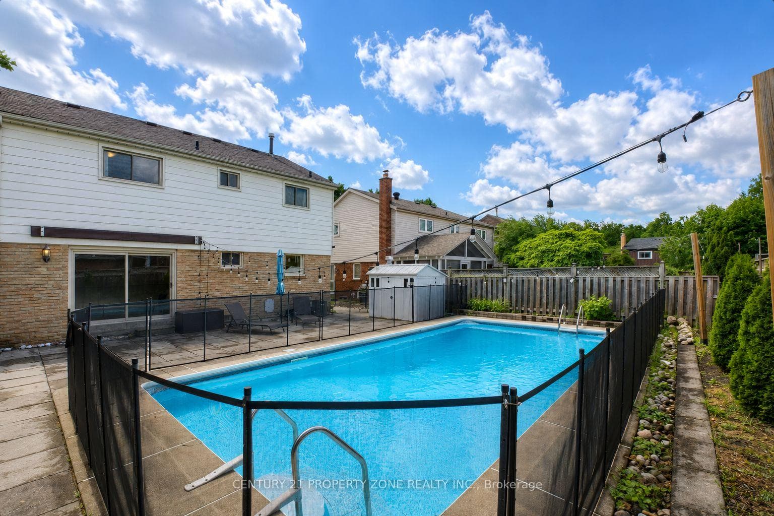 27 Madrid Crescent photo 35