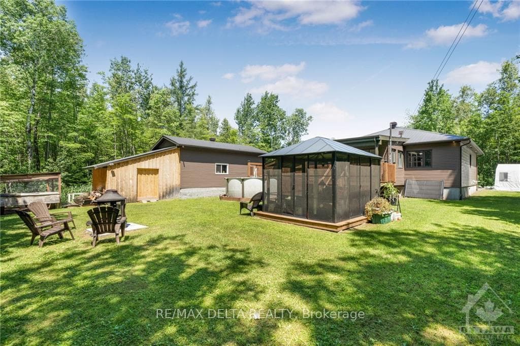 1700 STE ANNE Road photo 28